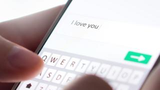 I love you, written on text message