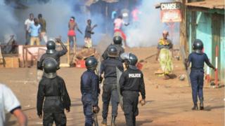 Le bilan provisoire des manifestations s'établit à trois morts par balle selon des témoins et plusieurs blessés dont un gendarme