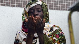Une femme priant dans une mosquée au Nigéria (Photo d'archives)