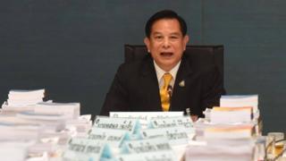 นายพีระพันธุ์ สาลีรัฐวิภาค