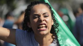 Mujer enfadada.