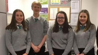 Non Roberts, Owain Rowlands, Gwenllian Jenkins a Megan Lewis