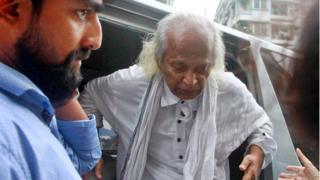 উদ্ধারের পর আদাবর থানায় নিয়ে আসা হয় ফরহাদ মজহারকে