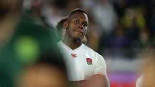 Maro Itoje después de la Copa Mundial de Rugby 2019