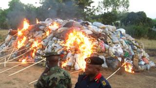 Ikigo kirwanya ibiyovyabwenge muri Nigeria giturira ibiyovyabwenge gifata