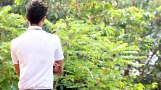 பள்ளியிலிருந்து நீக்கப்பட்ட மாணவர்