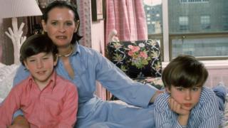 Gloria Vanderbilt, y sus hijos