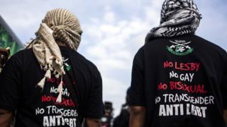 Muslim group marching to blockade pro-LGBT protesters in Java island
