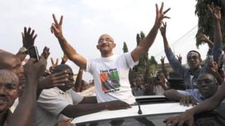 Il leur ait reproché d'avoir commenté et rendu public une déclaration du Président Ouattara sur les prisonniers politiques.