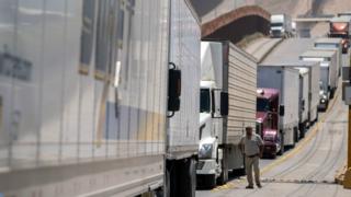 Camiones en la frontera