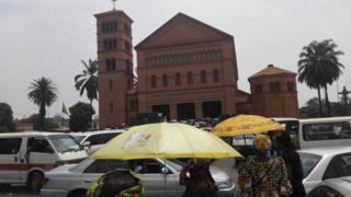 Des habitants de Lubumbashi se sont mobilisés lundi pour la veillée de prières en mémoire du prêtre assassiné.