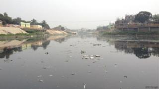 দখলে দূষণে বিপর্যস্ত তুরাগ