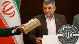 ایرج حریرچی معاون وزارت بهداشت ایران گفته دیروز دچار تب شده بود