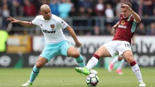 Le premier but de West Ham a été inscrit par l'Algérien Sofiane Feghouli.