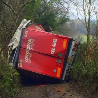 Lorry stuck in Trostrey, Gwehelog Fawr