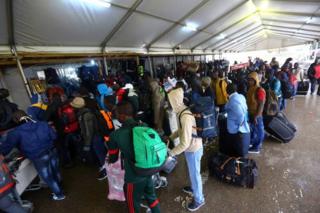 Parmi ces 9.000 migrants on enregistre 1.263 femmes et 1.474 mineurs non accompagnés.