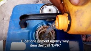 Fuel dey pour inside generator