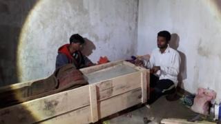 ઘરમાં રખાયેલો મૃતદેહ
