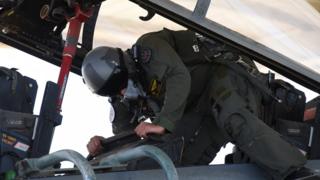 طيار سعودي في طائرة إف 15