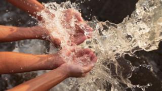 தண்ணீர்