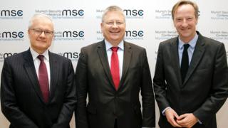 Шпионские руководители, L-R: Бернард Эми (DGSE), Бруно Каль (BND), Алекс Янгер (MI6)