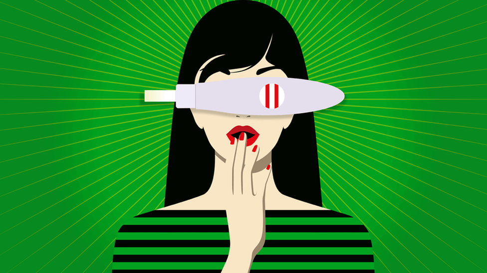 Ilustração de mulher com exame de gravidez dando positivo