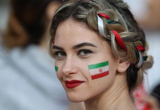 مسابقه فوتبال بین ایران و ژاپن در جام ملتهای آسیا