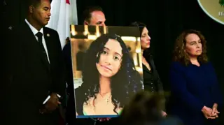 De nouvelles images montrent comment le tireur a franchi la sécurité en quatre secondes lors du dîner de Trump