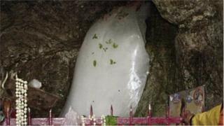 अमरनाथ गुफा की तस्वीर