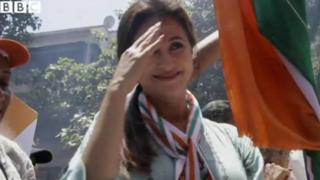 ভারতে লোকসভা নির্বাচনে লড়তে দেখা যাচ্ছে সানি দেওল বা উর্মিলা মাতন্ডকরের মতো বলিউড অভিনেতাদের, প্রার্থী হয়েছেন হেমা মালিনী বা জয়াপ্রদার মতো পুরনো এমপিরাও।