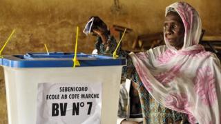 Des candidats réclament des ''résultats justes'' au Mali