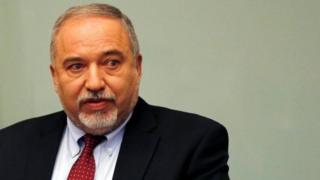 Avigdor Lieberman memperingatkan Israel akan "merusak langkah penangkisan dalam jangka panjang".