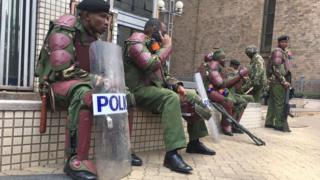 Polisi wamekita kambi katika makao ya tume ya uchaguzi Nairobi
