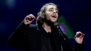 Победитель "Евровидения" -2017 Сальвадор Собрал