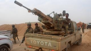 Iraqi forces outside the town of Akashat, as they prepare to launch an operation to push out Islamic State (IS) militants from nearby areas (15 September 2017)