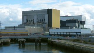 Nuclear power stations 1 (left) and in Heysham 2 power station (right)