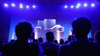E3