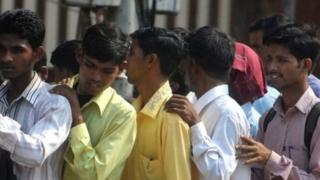 બેકારી દર્શાવતી તસવીર