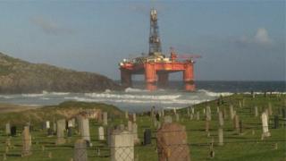 an Transocean Winner ann an Dail Mòr ann an Leòdhas.