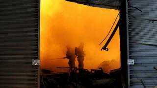 Пожар на складе в Санкт-Петербурге