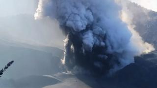 Tangkuban Perahu diperkirakan akan erupsi selama kurang lebih satu minggu.