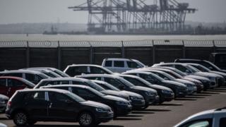 Carmakers Fear Rising Trade Barriers After Brexit - BBC News