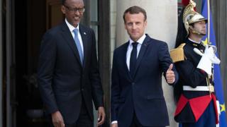 Les présidents Kagamé et Macron à l'Élysée