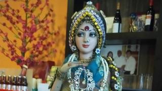 శ్రీదేవి విగ్రహం
