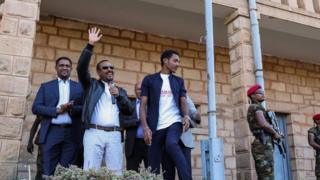 ጠቅላይ ሚንስትር ዐብይ አሕመድ በአምቦ ከፍተኛ ሁለተኛ ደረጃ ት/ቤት