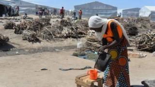 Wata 'yar gudun hijira a Kamaru