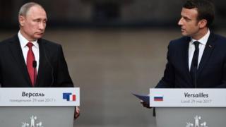 Франциянын президенти Эммануэль Макрон орусиялык кесиптеши Владимир Путин