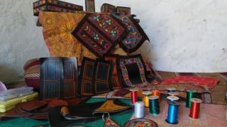 چمڑِے کے دستکار