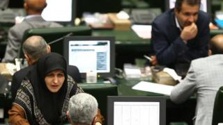 نامه نمایندگان مجلس در صحن علنی قرائت شد