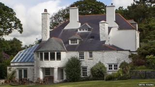 ty newydd